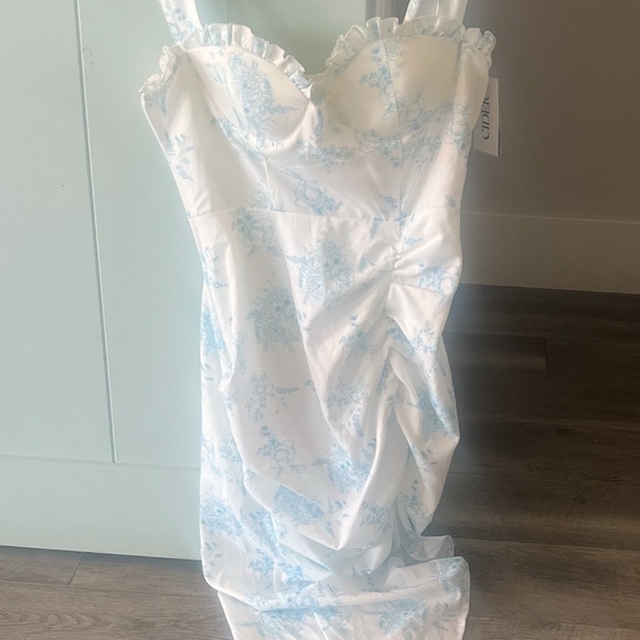 Cider White and Blue Asymmetrical Dress - Picture 2 of 2